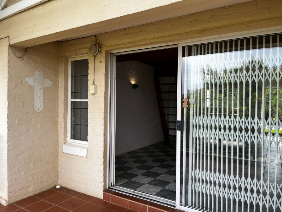 2 Bedroom Property for Sale in Caribbean Beach Club North West
